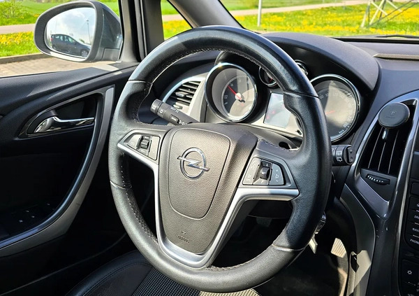 Opel Astra cena 29900 przebieg: 151000, rok produkcji 2014 z Płock małe 497